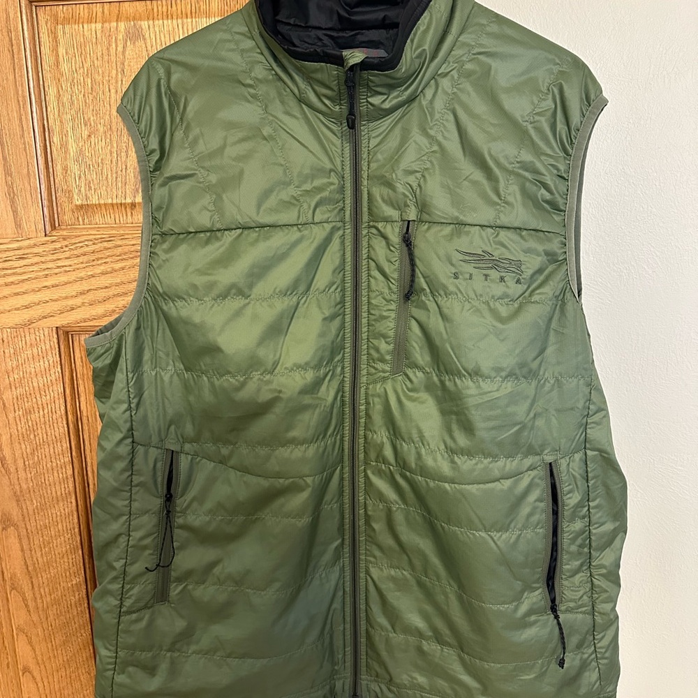 Pristine Lightly Used Sitka Aerolite Vest